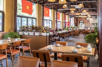 Không gian nhà hàng Ẩm thực Đồng Xuân