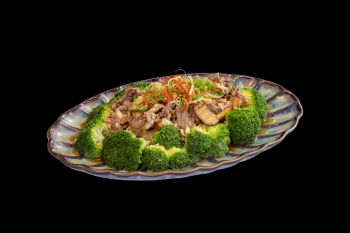 Bông cải xanh xào với thịt bò